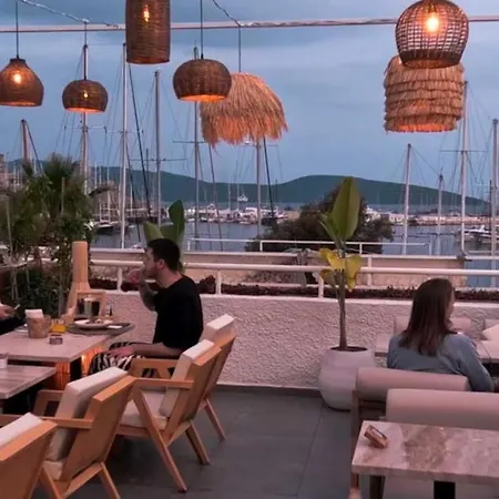 住宿加早餐酒店 Tosunpasa Hookah Lounge Kafe Restroran Ve Turizm Otelcilik 博德鲁姆