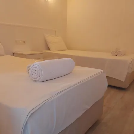 Tosunpasa Hookah Lounge Kafe Restroran Ve Turizm Otelcilik 住宿加早餐酒店 博德鲁姆