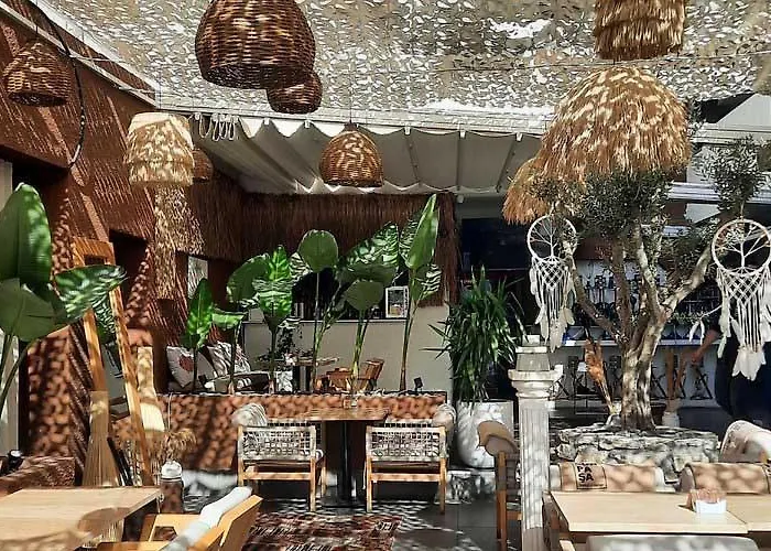 住宿加早餐酒店 Tosunpasa Hookah Lounge Kafe Restroran Ve Turizm Otelcilik 博德鲁姆