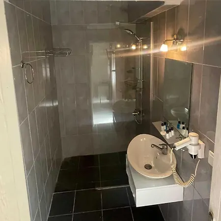 Alojamento de Acomodação e Pequeno-almoço Tosunpasa Hookah Lounge Kafe Restroran Ve Turizm Otelcilik Bodrum