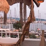 Tosunpasa Hookah Lounge Kafe Restroran Ve Turizm Otelcilik Bodrum