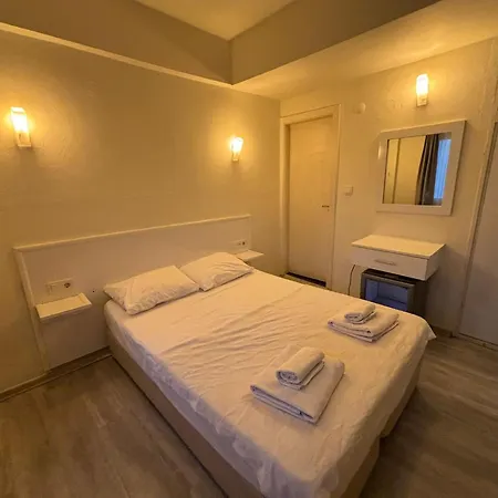 Tosunpasa Hookah Lounge Kafe Restroran Ve Turizm Otelcilik Bed & Breakfast *