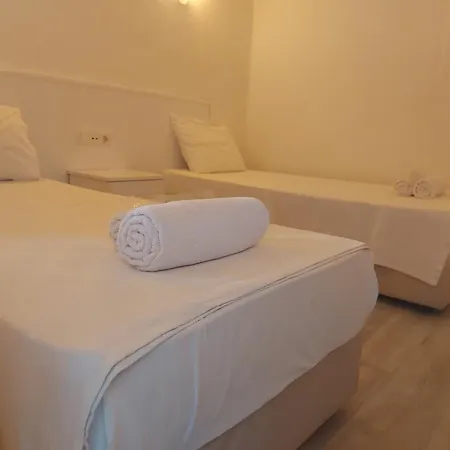 Tosunpasa Hookah Lounge Kafe Restroran Ve Turizm Otelcilik Bed & Breakfast