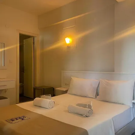 Tosunpasa Hookah Lounge Kafe Restroran Ve Turizm Otelcilik Bed & Breakfast